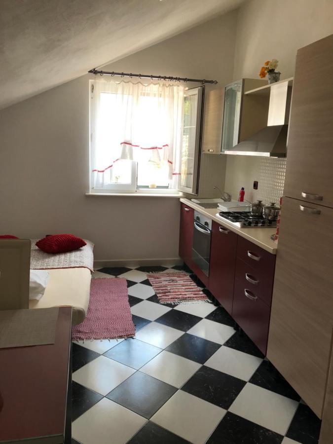 Apartments Renata ปูชิสชา ภายนอก รูปภาพ